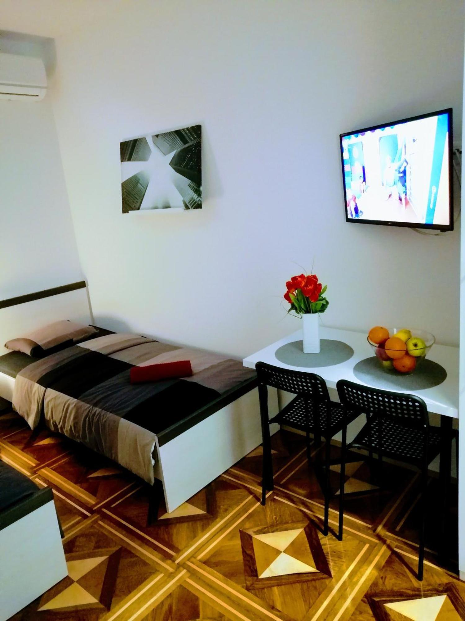 Pula-center Apartman *